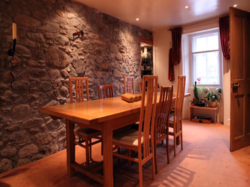 Roslin Cottageカランダー エクステリア 写真